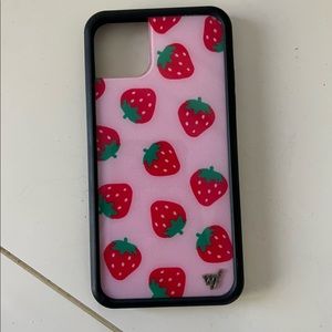 WILDFLOWER STRAWBERRY IPHONE 11 PRO MAX CASE